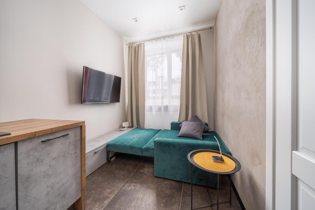 Peaceful 1-Bedroom Apartment In 100M From Beach, Free Street Parking, Near Forest Park Jūrkalne Eksteriør billede